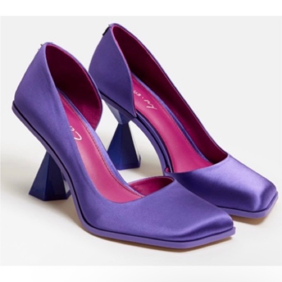 NWT Circus NY by Sam Edelman Rosemary High Heels Closed Toe Purple Sz 7 - Picture 1 of 4